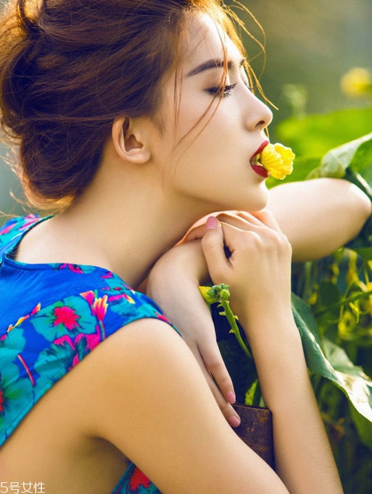 眼影怎么畫(huà)會(huì)自然好看？眼影顏色這樣搭配最好看