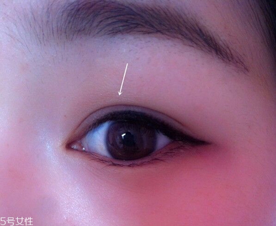 內(nèi)雙怎么畫眼線？內(nèi)雙眼皮畫眼妝技巧