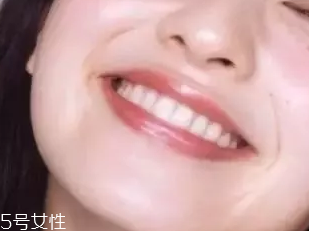 中年女性如何挑選口紅色號？帶藍(lán)色調(diào)唇色最美
