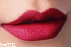 啞光唇色不適合哪類人？唇薄避免使用啞光色