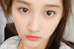 薄唇怎么畫唇妝？利用技巧打造完美唇色