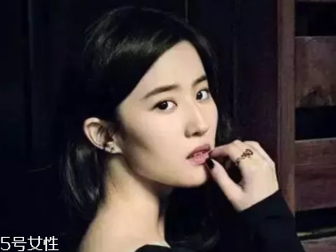 佛系發(fā)型怎么DIY？只要抓住這2個重點(diǎn)
