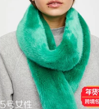 冬天圍巾什么顏色好看？為你推薦經(jīng)典款圍巾