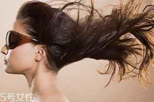 護(hù)發(fā)素常用成分是什么？護(hù)發(fā)素并不能修護(hù)頭發(fā)