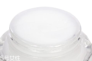 面霜抹后肌膚變暗是什么原因？油脂被氧化
