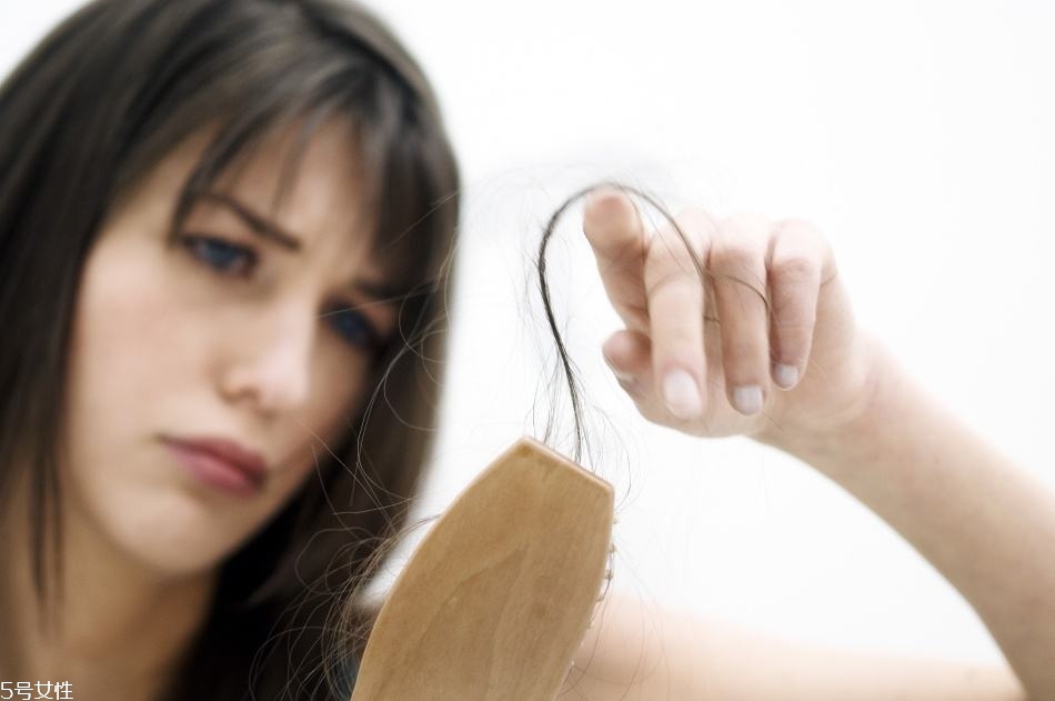 女人為什么經(jīng)常掉頭發(fā)？從根本找原因