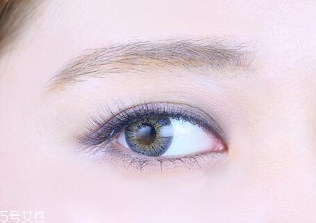 西柚色眼影怎么畫？教你畫高冷女神妝容