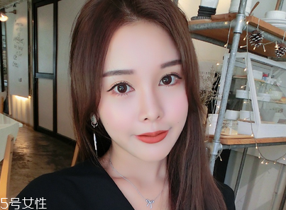 名創(chuàng)優(yōu)品眼影好用嗎？韓系貓眼妝的畫法