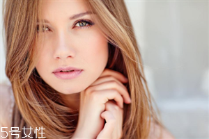 開眼角拆線后洗臉要注意什么？開眼角術后的保養(yǎng)