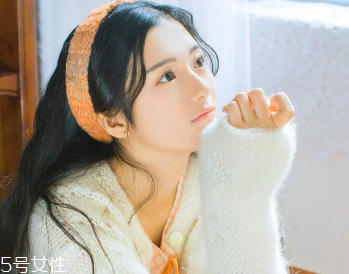 怎么選擇適合自己的襯衫？穿對(duì)了顯年輕