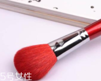散粉刷怎么挑選？三種材質(zhì)各有優(yōu)點