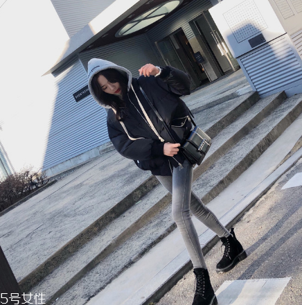 棉襖洗了還暖和嗎？棉襖應(yīng)盡量少洗