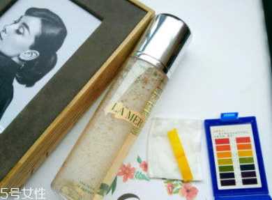 海藍(lán)之謎煥膚水適合干皮嗎？海藍(lán)之謎煥膚水產(chǎn)品評(píng)測(cè)
