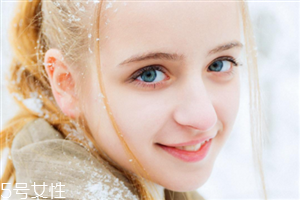 孕睫術(shù)多久后做美瞳線？孕睫術(shù)眼睛腫緩解小妙招