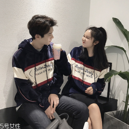 衛(wèi)衣掉色怎么辦？這樣洗不會掉色