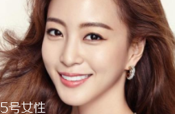 裸妝眼影怎么選？色號(hào)接近膚色