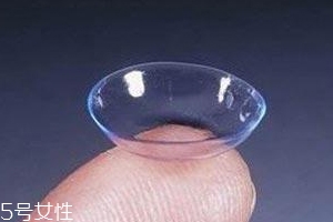 隱形眼鏡怎么戴？野蠻動作不可取