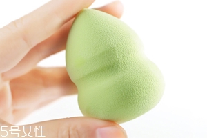 立體化妝粉撲有哪些用途？小身材大功效