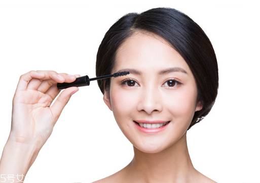 眼睫毛怎么保養(yǎng)？損傷睫毛的壞習(xí)慣