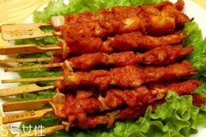 烤箱烤骨肉相連要多長時間 烤箱烤骨肉相連技巧