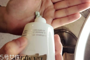 LA MER潔面泡沫為什么泡沫不多？要注意使用手法