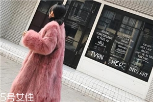 皮草和羊剪絨哪個暖和？看完你就清楚了