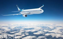 化妝箱可以帶上飛機嗎？看你裝什么產(chǎn)品