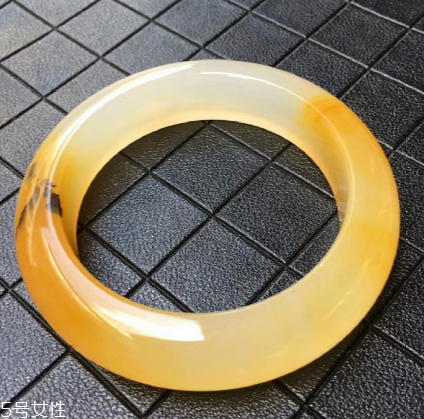 黃龍玉有收藏價值嗎？不同等級收藏價值不同