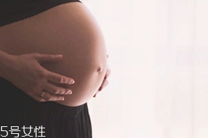 潤唇膏孕婦能用嗎？建議使用孕婦專用唇膏