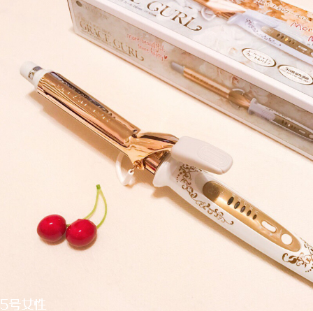 小泉成器陶瓷卷發(fā)棒好用嗎？好用的發(fā)型工具卷發(fā)棒