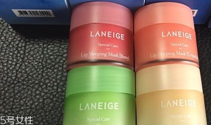 蘭芝限量唇膜哪個好聞？敷唇膜前熱敷效果更好