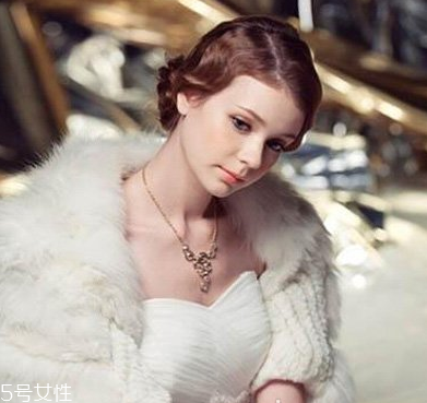 短發(fā)怎么做新娘造型？編發(fā)好看又簡單