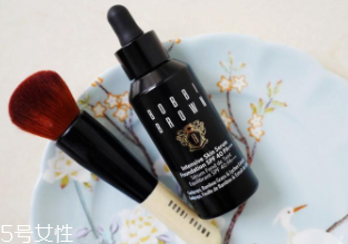 冬天護(hù)膚用霜還是乳？6款適合冬天用的護(hù)膚品推薦