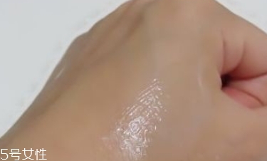 紀(jì)梵希水漾活妍面霜好用嗎？冰淇淋質(zhì)地的面霜評(píng)測(cè)