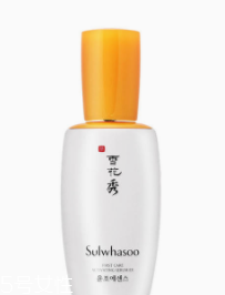 皮膚不吸收護(hù)膚品怎么回事？光用乳液面霜遠(yuǎn)遠(yuǎn)不夠