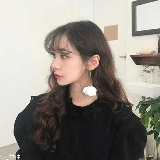 什么臉型適合短發(fā)？顯小的可愛短發(fā)造型圖