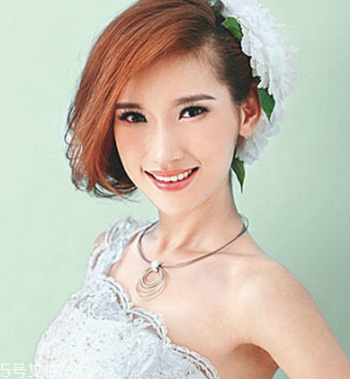 短發(fā)怎么做新娘造型？編發(fā)好看又簡單