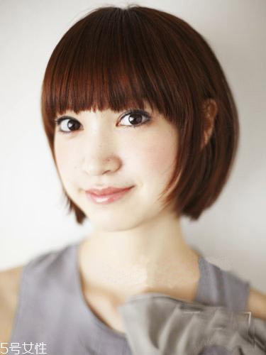 女生發(fā)質(zhì)軟適合什么發(fā)型？胖圓臉顯瘦發(fā)型參考