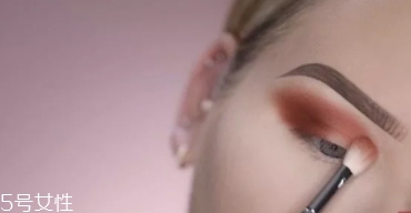 huda beauty沙漠盤怎么畫？油管大神一步步示范