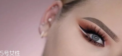huda beauty沙漠盤怎么畫？油管大神一步步示范