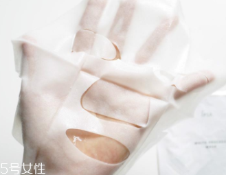 臉上有斑點(diǎn)怎么去除？食療/精華/面膜三管齊下