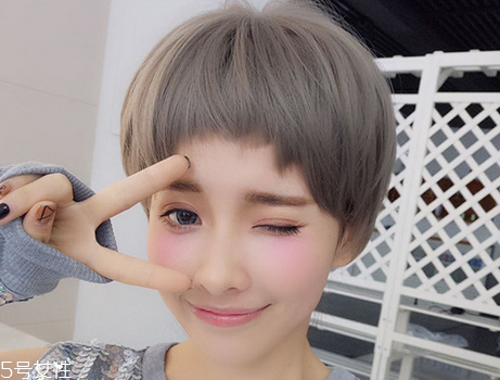 二次元?jiǎng)⒑＿m合什么發(fā)型？讓你個(gè)性十足
