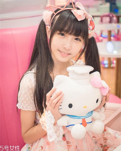 鵝蛋臉扎什么馬尾好看？肉肉臉適合這些發(fā)型