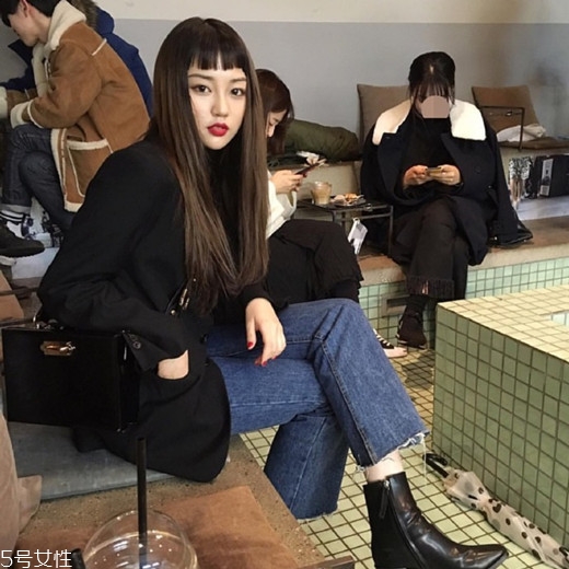 二次元?jiǎng)⒑＿m合什么發(fā)型？讓你個(gè)性十足