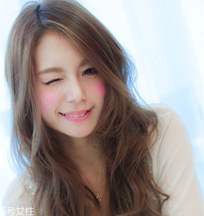 鵝蛋臉扎什么馬尾好看？肉肉臉適合這些發(fā)型