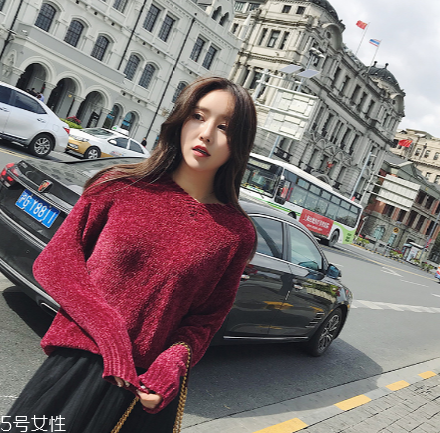 絲絨毛衣怎么搭配？優(yōu)雅氣質(zhì)全靠它