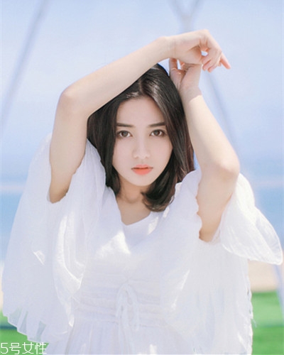 小個(gè)子女生適合什么發(fā)型？蓬松隨意效果