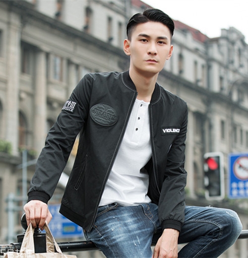 2018男生流行什么發(fā)型款式？2018男生染發(fā)顏色推薦
