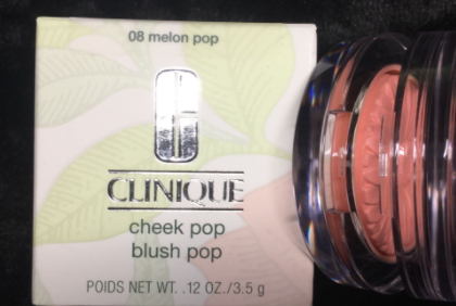 腮紅和散粉使用順序 腮紅散粉你知道先用哪個(gè)嗎？