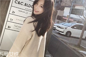 毛衣粘上羽絨毛怎么辦？五大妙招來助陣